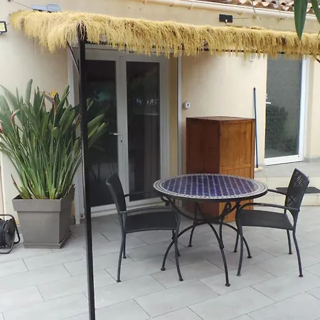 18 M² — Piscine بورم لي ميموزا
